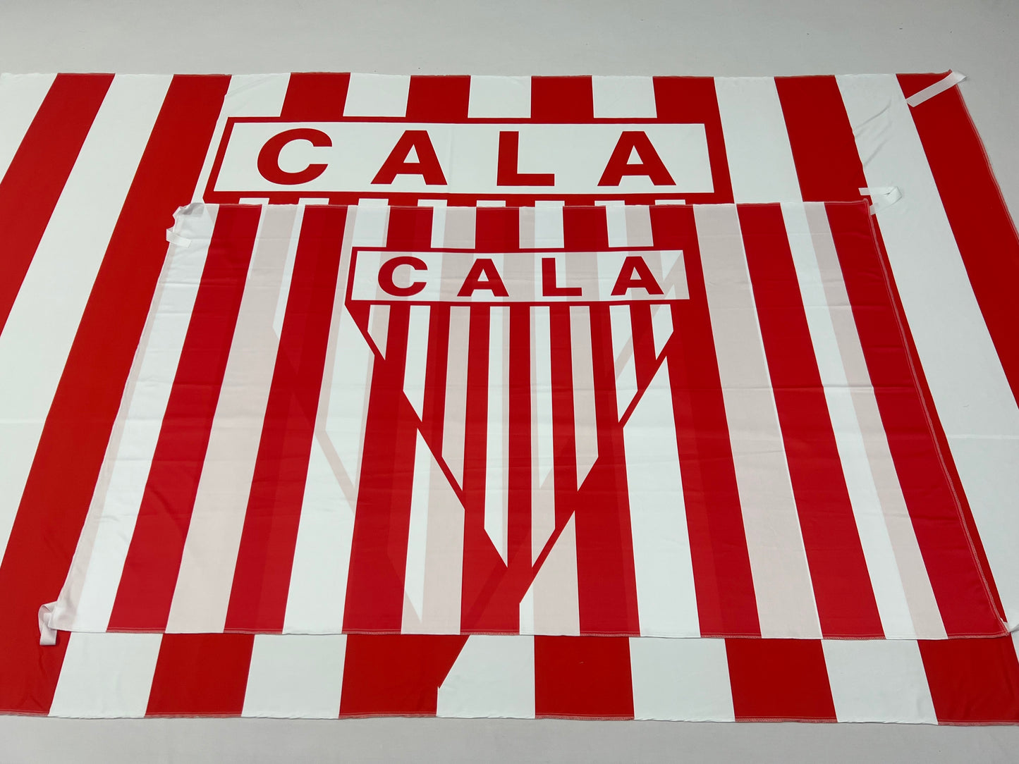 Banderas de Los Andes Mil Rayitas – 1,50 x 1,00 m / 2,50 x 1,50 m – Tela Resistente – Envío Gratis a Todo el País 🇦🇷