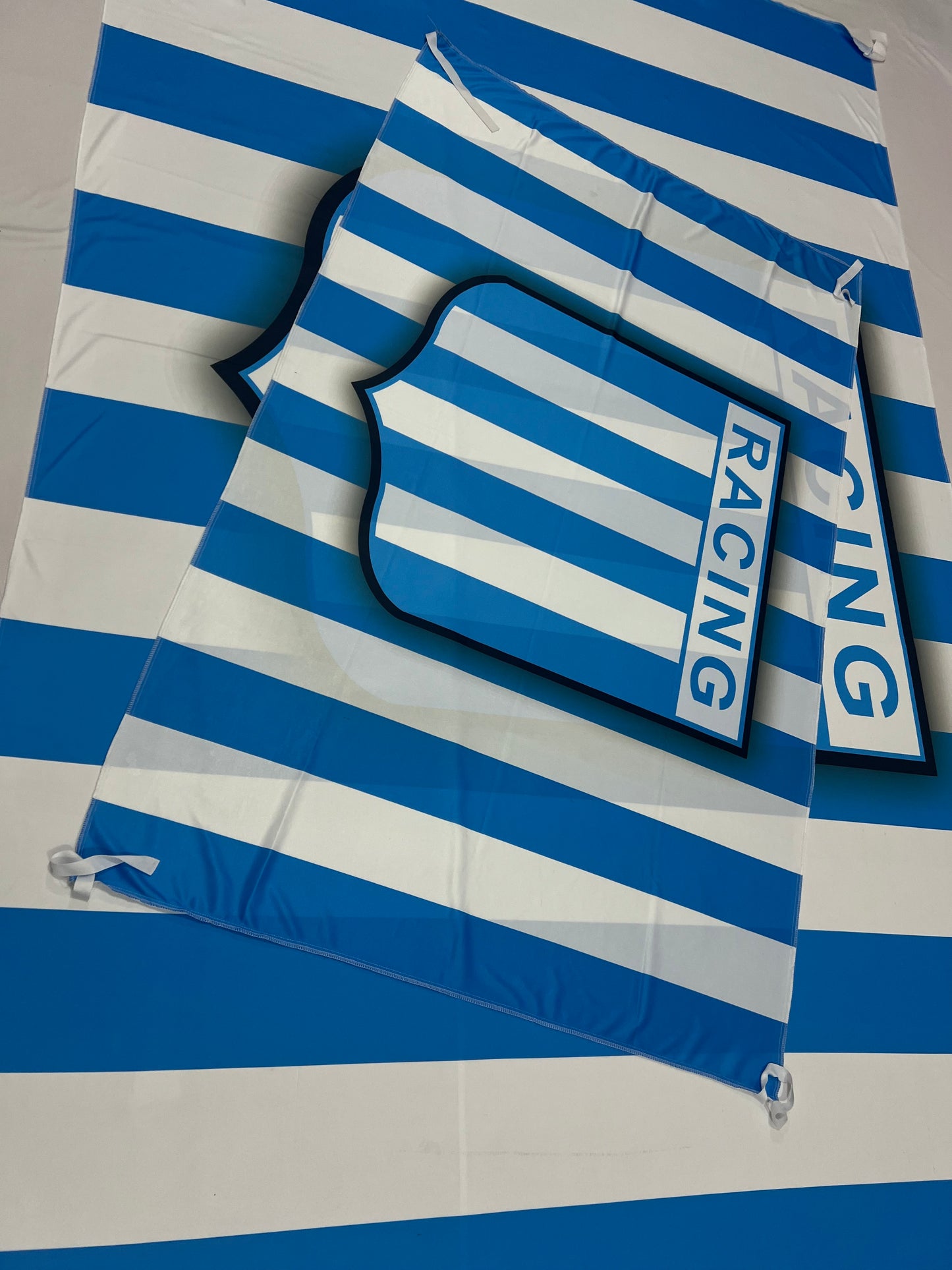 Bandera de Racing Club 🔵⚪ La Racineta a Todo Color – Envío Gratis