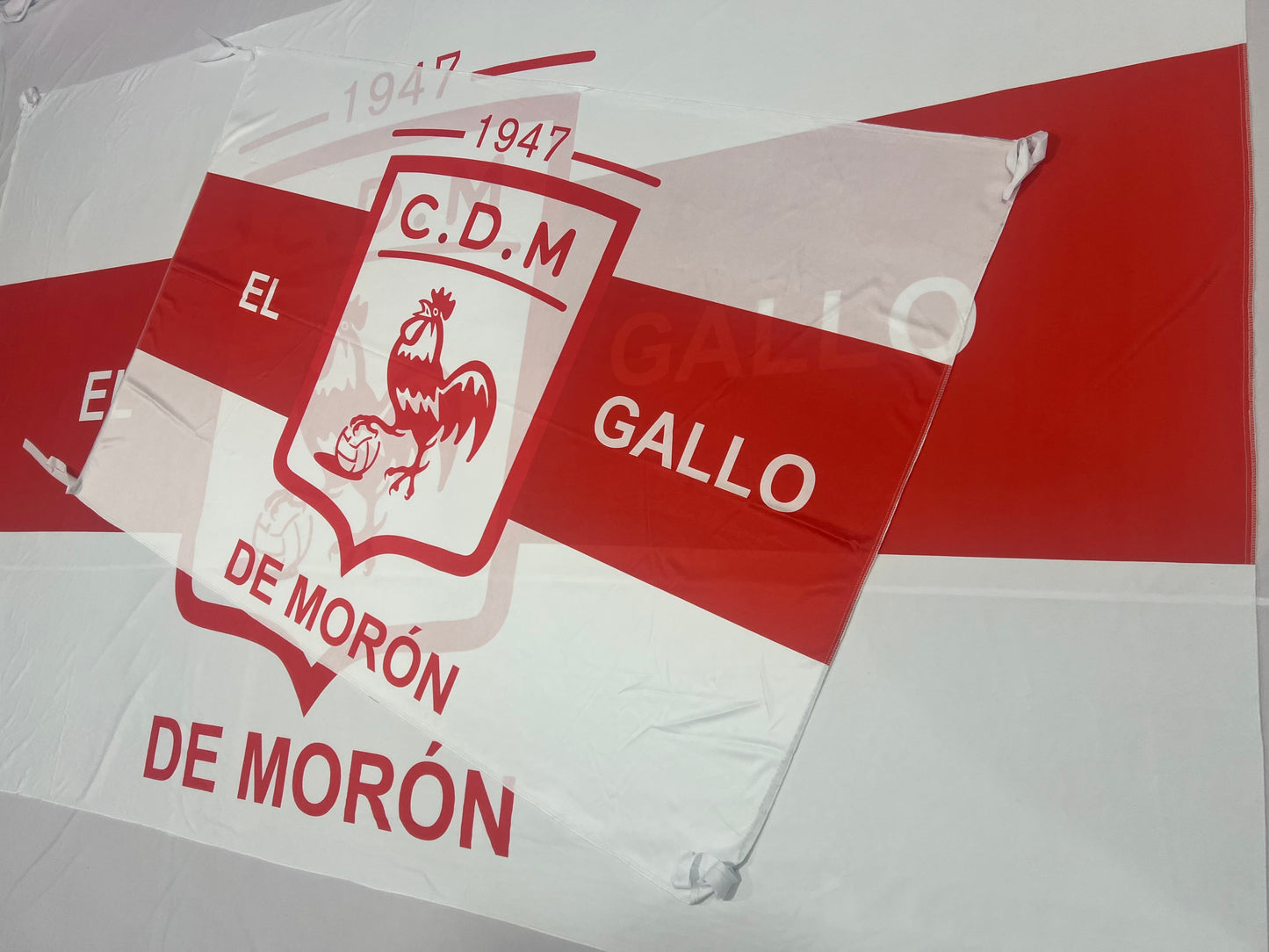 Banderas de Deportivo Morón – 1,50 x 1,00 m / 2,50 x 1,50 m – Tela Resistente – Envío Gratis a Todo el País 🇦🇷