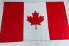 Bandera de Canadá – 1,50 x 1,00 m / 2,50 x 1,50 m – Tela Resistente – Envío Gratis a Todo el País