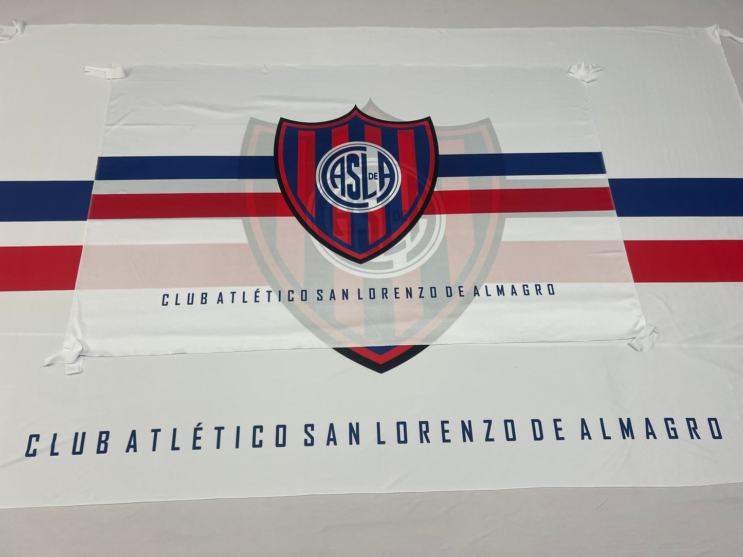 Bandera San Lorenzo – 1,50 x 1,00 m / 2,50 x 1,50 m – Tela Resistente – Envío Gratis a Todo el País