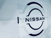 Bandera Nissan Blanca Letras Negras – 1,00 x 1,50 m / 1,50 x 2,50 m – ENVÍO GRATIS A TODO EL PAÍS