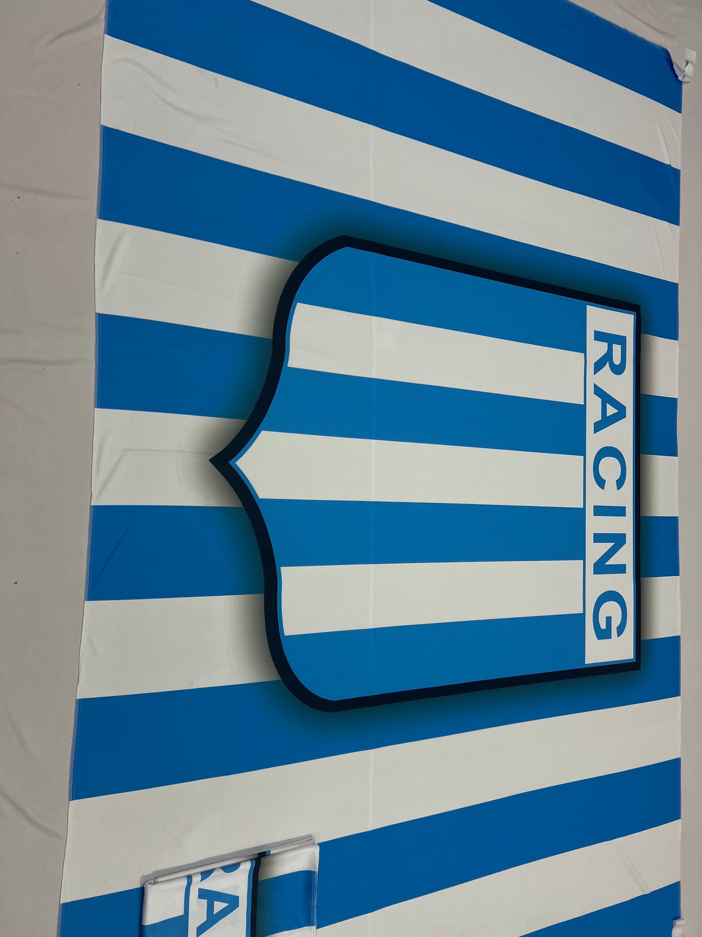 Bandera de Racing Club 🔵⚪ La Racineta a Todo Color – Envío Gratis