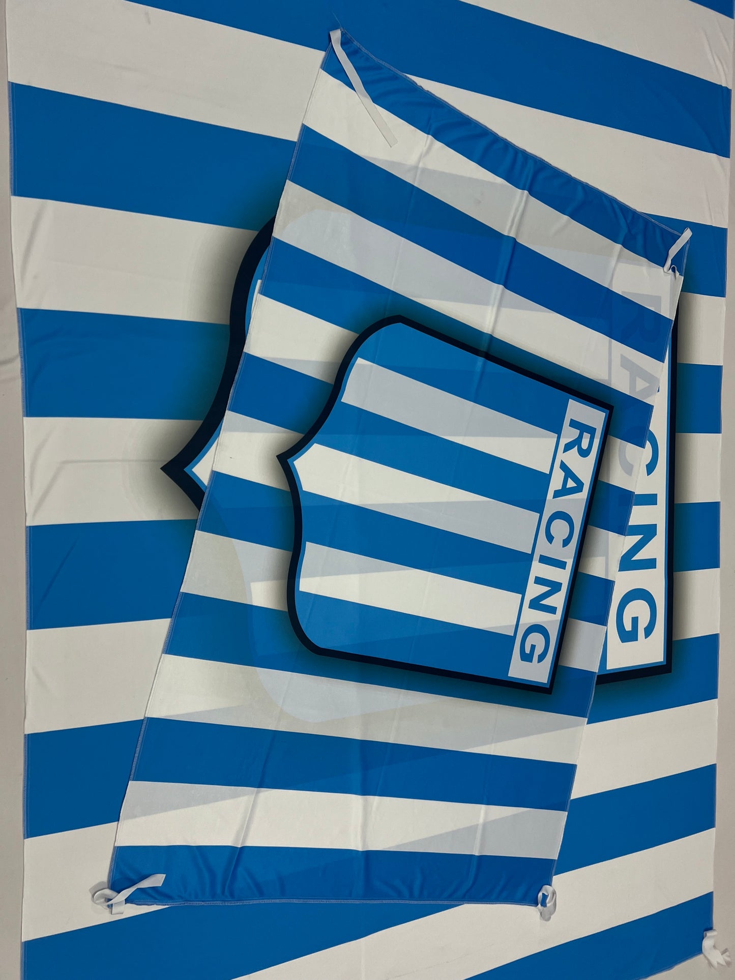 Bandera de Racing Club 🔵⚪ La Racineta a Todo Color – Envío Gratis