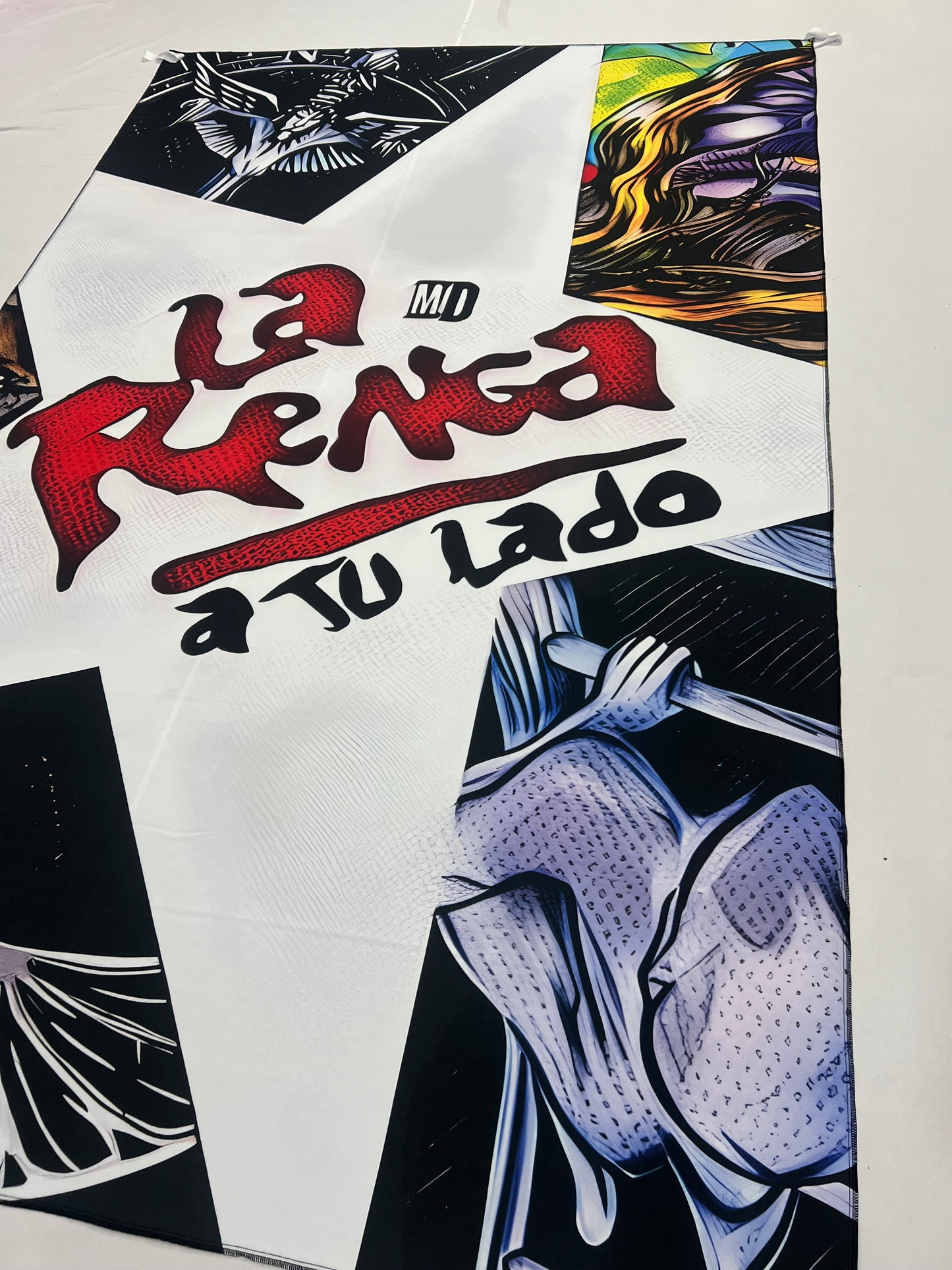 Bandera– 1,50 x 1,00 m / 2,50 x 1,50 m – Tela Resistente – Envío Gratis a Todo el País