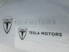 Bandera Tesla Blanca Letras Negras – 1,00 x 1,50 m / 1,50 x 2,50 m – ENVÍO GRATIS