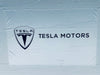 Bandera Tesla Blanca Letras Negras – 1,00 x 1,50 m / 1,50 x 2,50 m – ENVÍO GRATIS