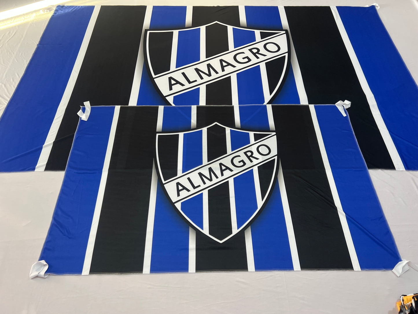 Bandera de Almagro – 1,50 x 1,00 m / 2,50 x 1,50 m – Tela Resistente – Envío Gratis a Todo el País