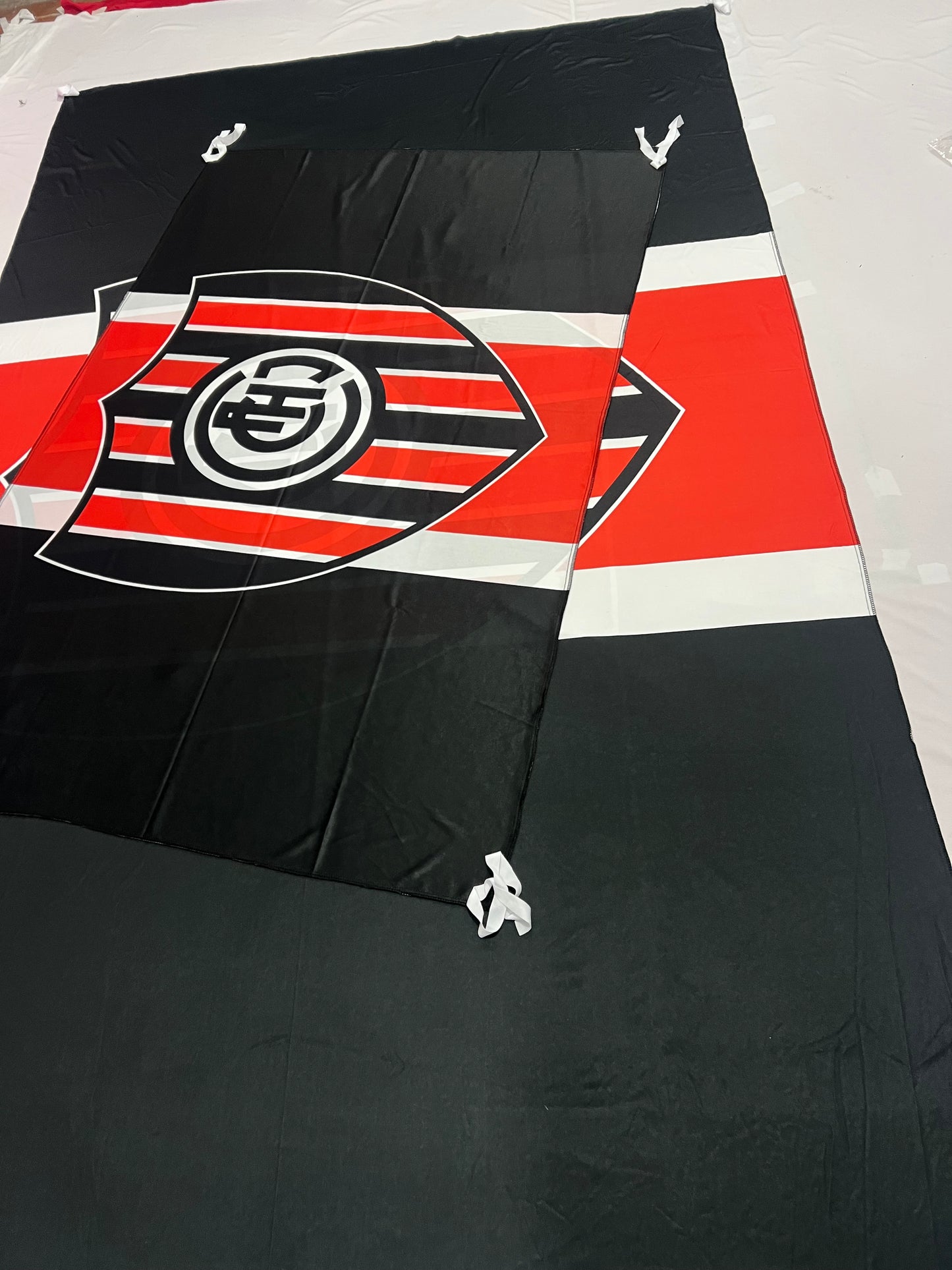 Bandera de Chacarita 🟥⬛⬜Pasión Funebrera – Envío Gratis