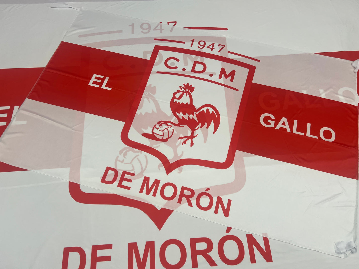 Banderas de Deportivo Morón – 1,50 x 1,00 m / 2,50 x 1,50 m – Tela Resistente – Envío Gratis a Todo el País 🇦🇷
