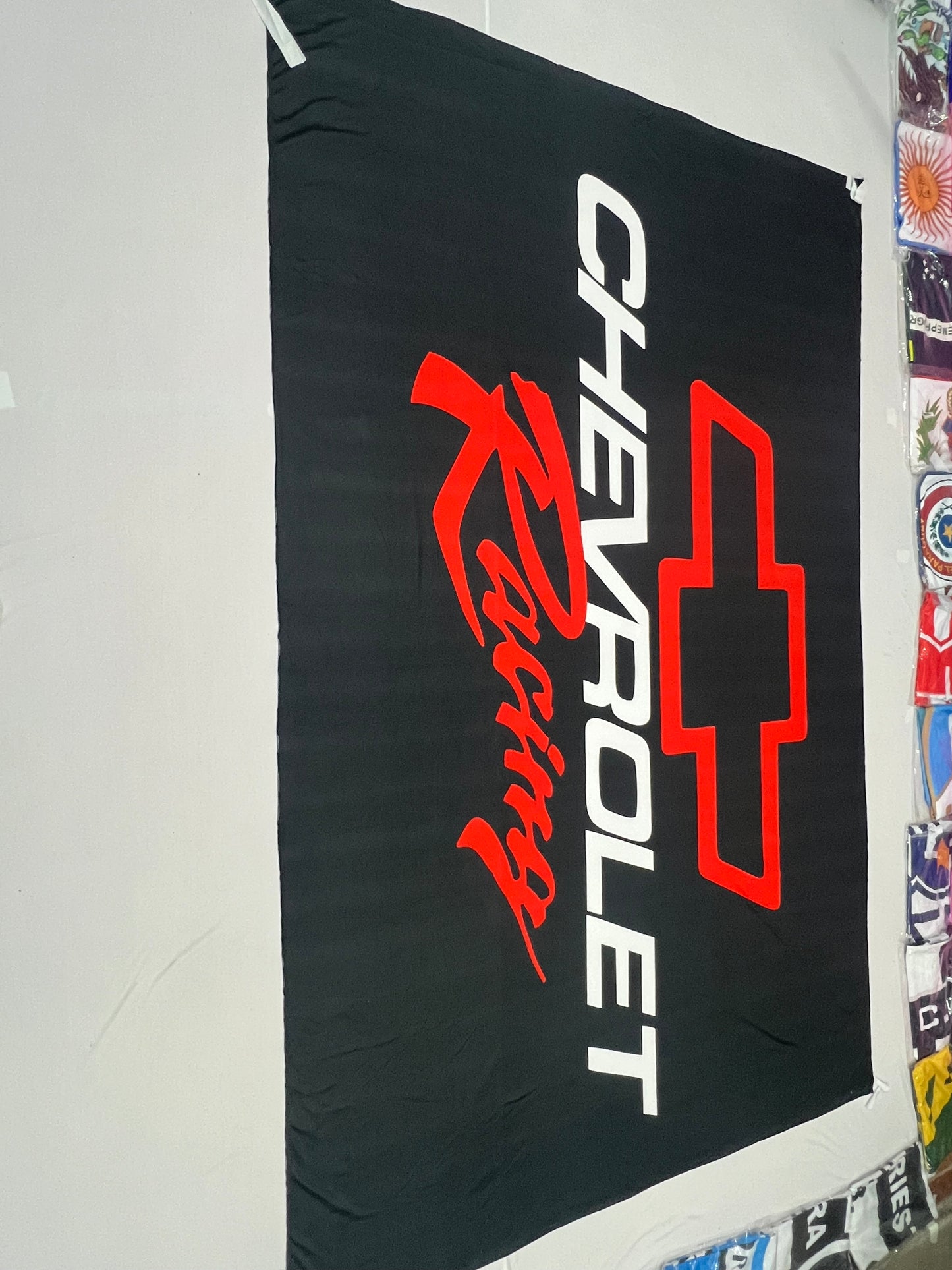 BANDERA CHEVROLET PERSONALIZADA – NEGRA O BLANCA – ENVÍO GRATIS