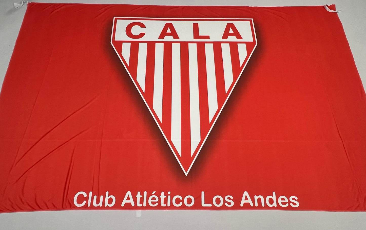 Bandera Los Andes (Roja)– 1,50 x 1,00 m / 2,50 x 1,50 m – Tela Resistente – Envío Gratis a Todo el País