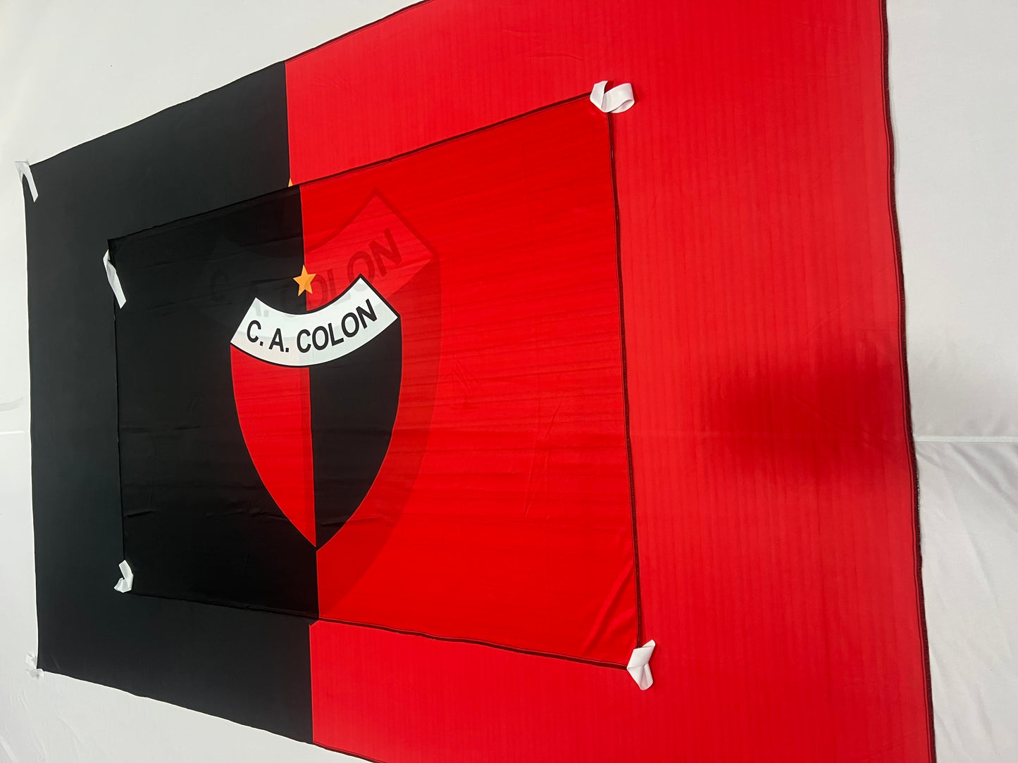 Bandera Colón – 1,50 x 1,00 m / 2,50 x 1,50 m – Tela Resistente – Envío Gratis a Todo el País