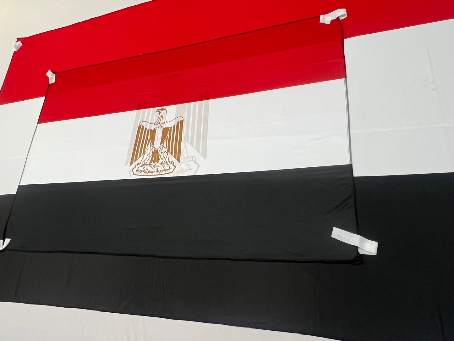 Bandera Egipto – 1,50 x 1,00 m / 2,50 x 1,50 m – Tela Resistente – Envío Gratis a Todo el País