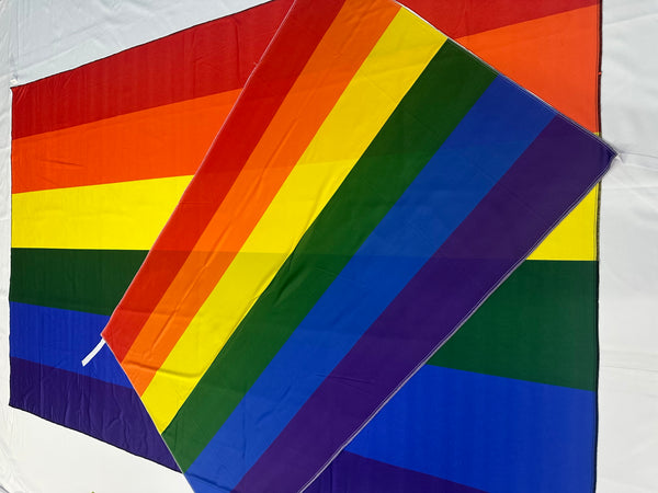 Banderas del Orgullo LGBT – 1,50 x 1,00 m / 2,50 x 1,50 m – Tela Resistente – Envío Gratis a Todo el País 🏳️🌈