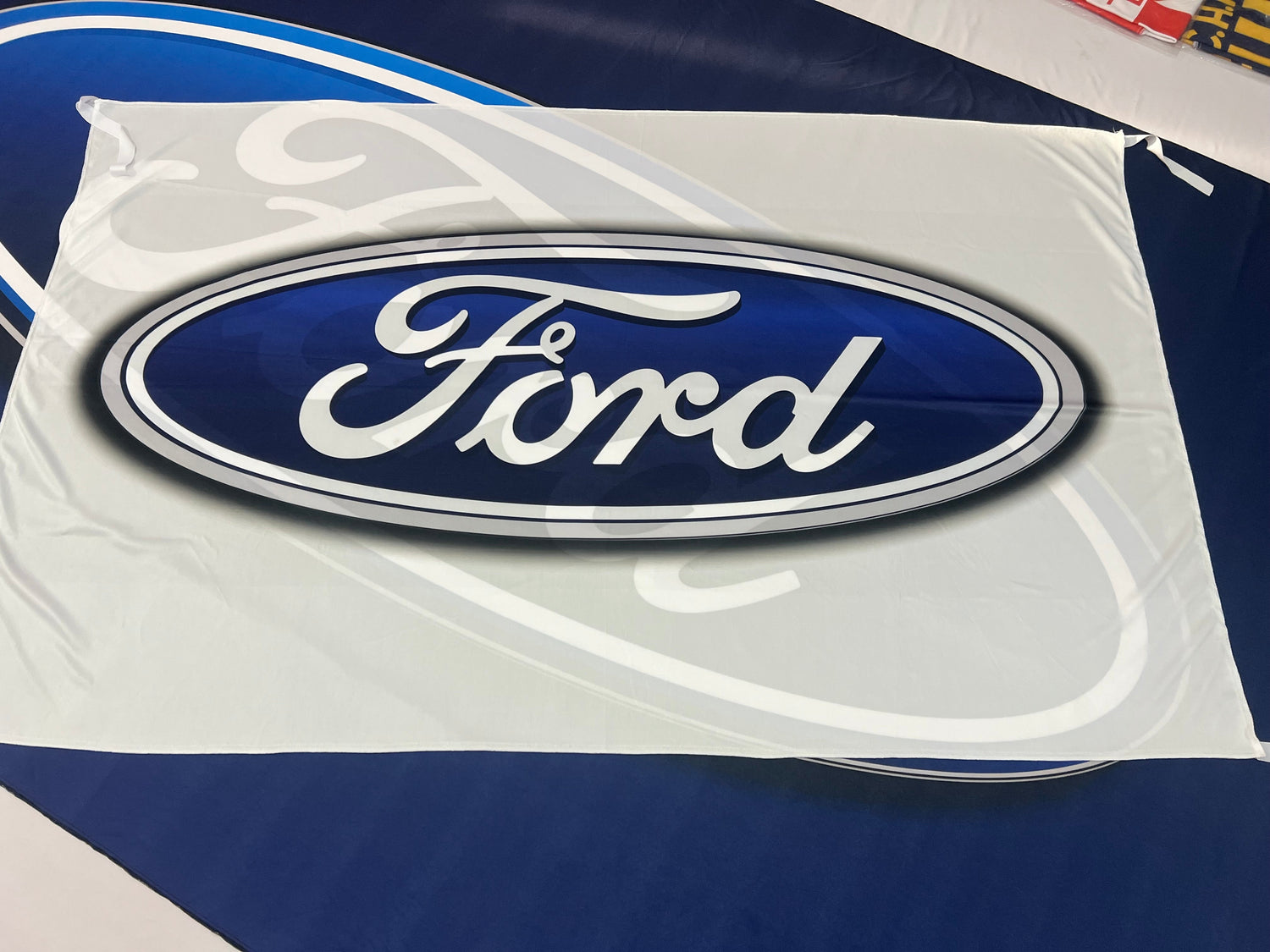 Banderas de Autos y Marcas