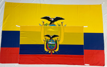 Banderas de Ecuador– 1,50 x 1,00 m / 2,50 x 1,50 m – Tela Resistente – Envío Gratis a Todo el País 🇨🇴