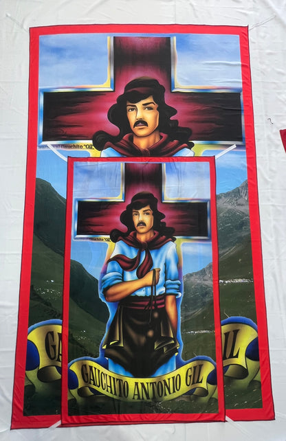 Bandera Gauchito Gil celeste  – 1,50 x 1,00 m / 2,50 x 1,50 m – Tela Resistente – Envío Gratis a Todo el País (Copia)
