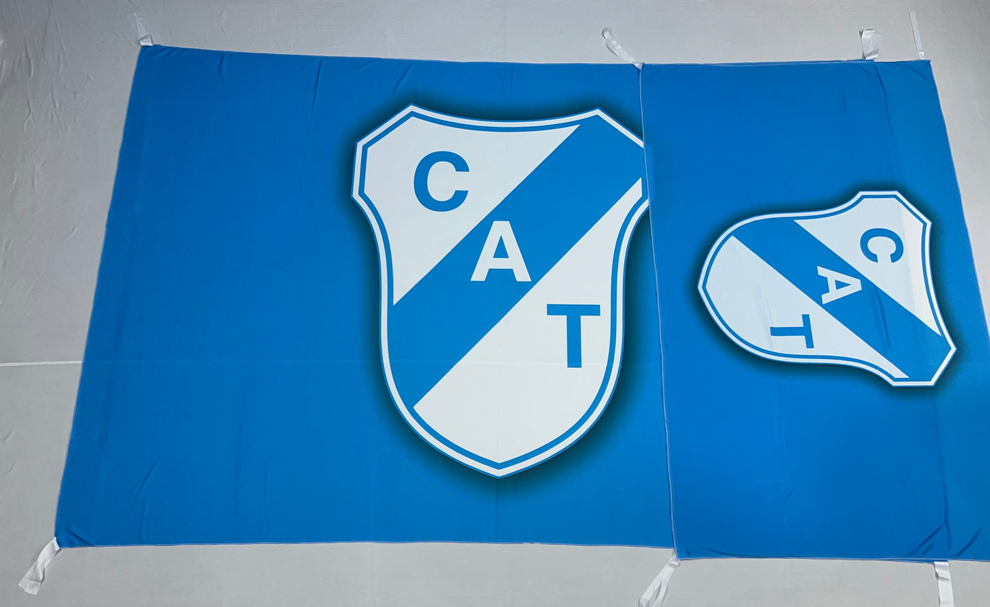 Banderas de Atlético de Temperley – 1,50 x 1,00 m / 2,50 x 1,50 m – Tela Resistente – Envío Gratis a Todo el País 🇦🇷