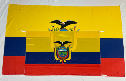 Banderas de Ecuador– 1,50 x 1,00 m / 2,50 x 1,50 m – Tela Resistente – Envío Gratis a Todo el País 🇨🇴