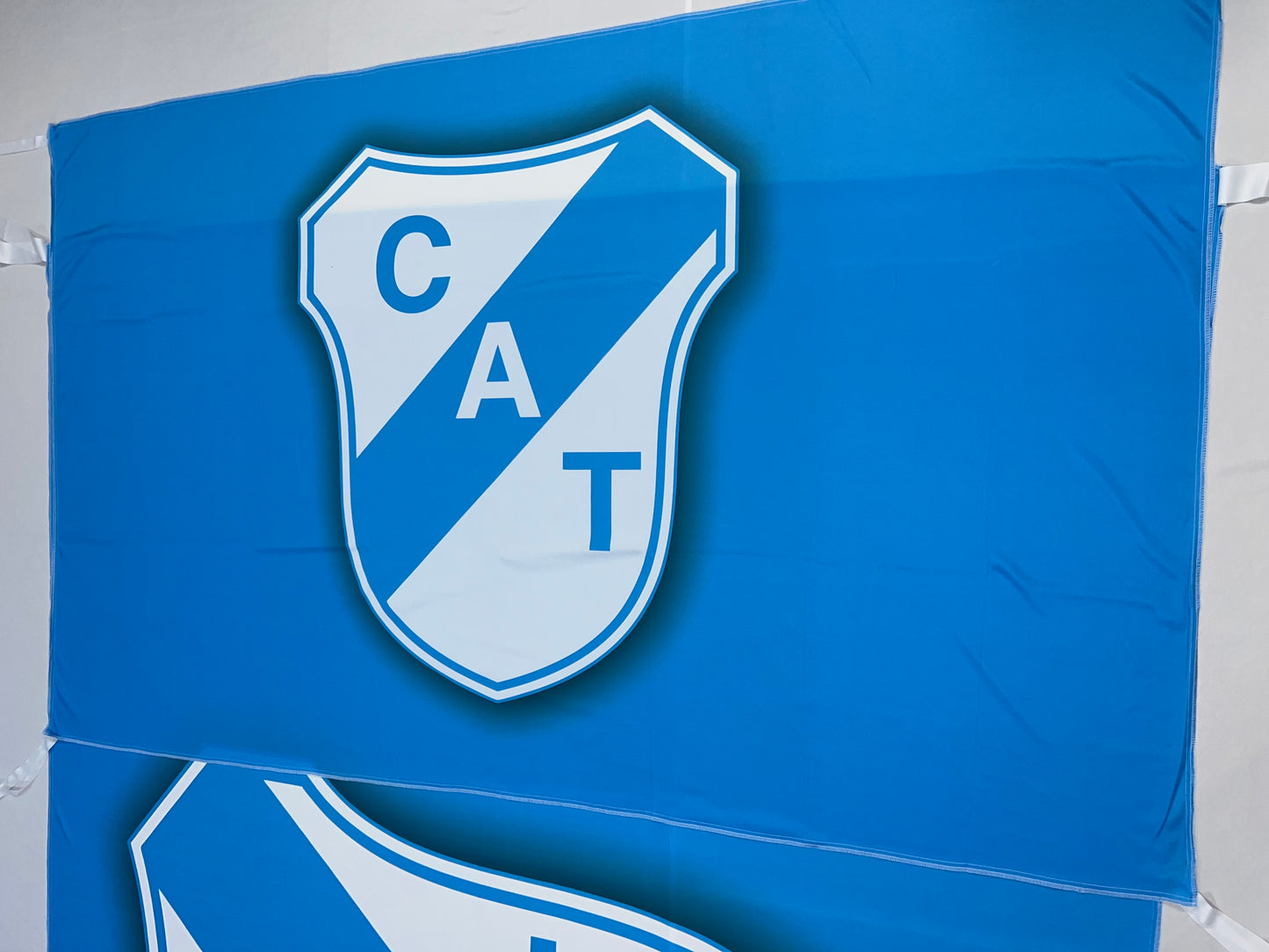 Banderas de Atlético de Temperley – 1,50 x 1,00 m / 2,50 x 1,50 m – Tela Resistente – Envío Gratis a Todo el País 🇦🇷