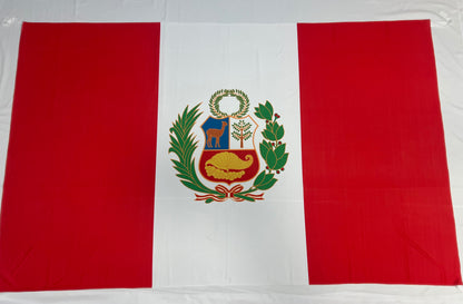 Banderas de Perú – 1,50 x 1,00 m / 2,50 x 1,50 m – Tela Resistente – Envío Gratis a Todo el País 🇦🇷