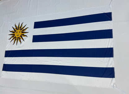 Banderas de Uruguay – 1,50 x 1,00 m / 2,50 x 1,50 m – Tela Resistente – Envío Gratis a Todo el País 🇺🇾