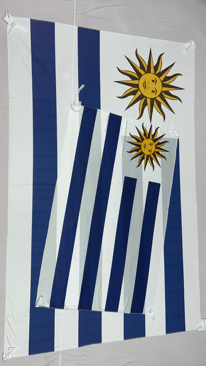 Banderas de Uruguay – 1,50 x 1,00 m / 2,50 x 1,50 m – Tela Resistente – Envío Gratis a Todo el País 🇺🇾