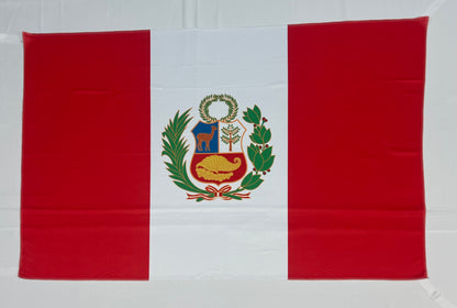Banderas de Perú – 1,50 x 1,00 m / 2,50 x 1,50 m – Tela Resistente – Envío Gratis a Todo el País 🇦🇷