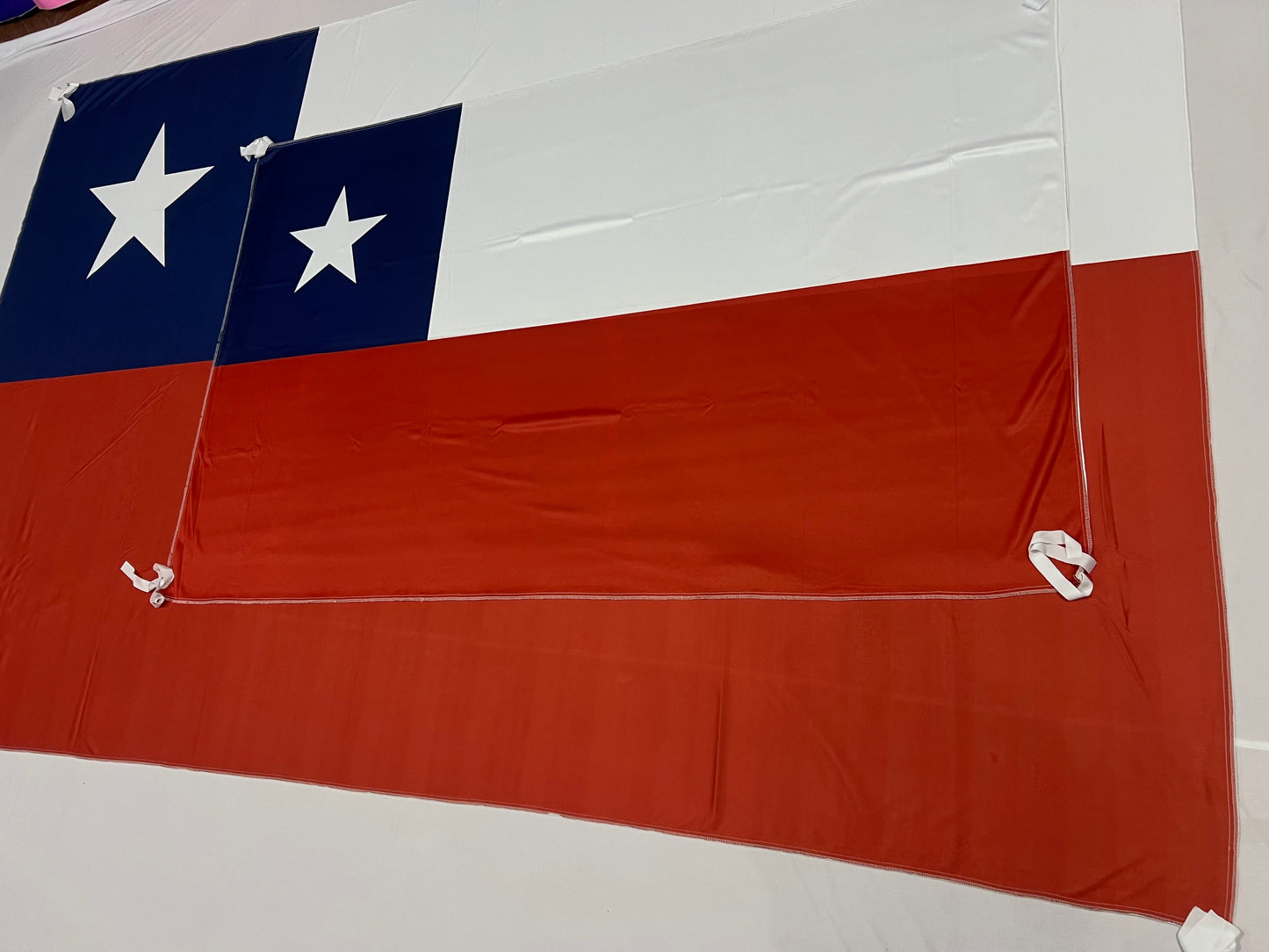 Banderas de Chile – 1,50 x 1,00 m / 2,50 x 1,50 m – Tela Resistente – Envío Gratis a Todo el País 🇨🇱