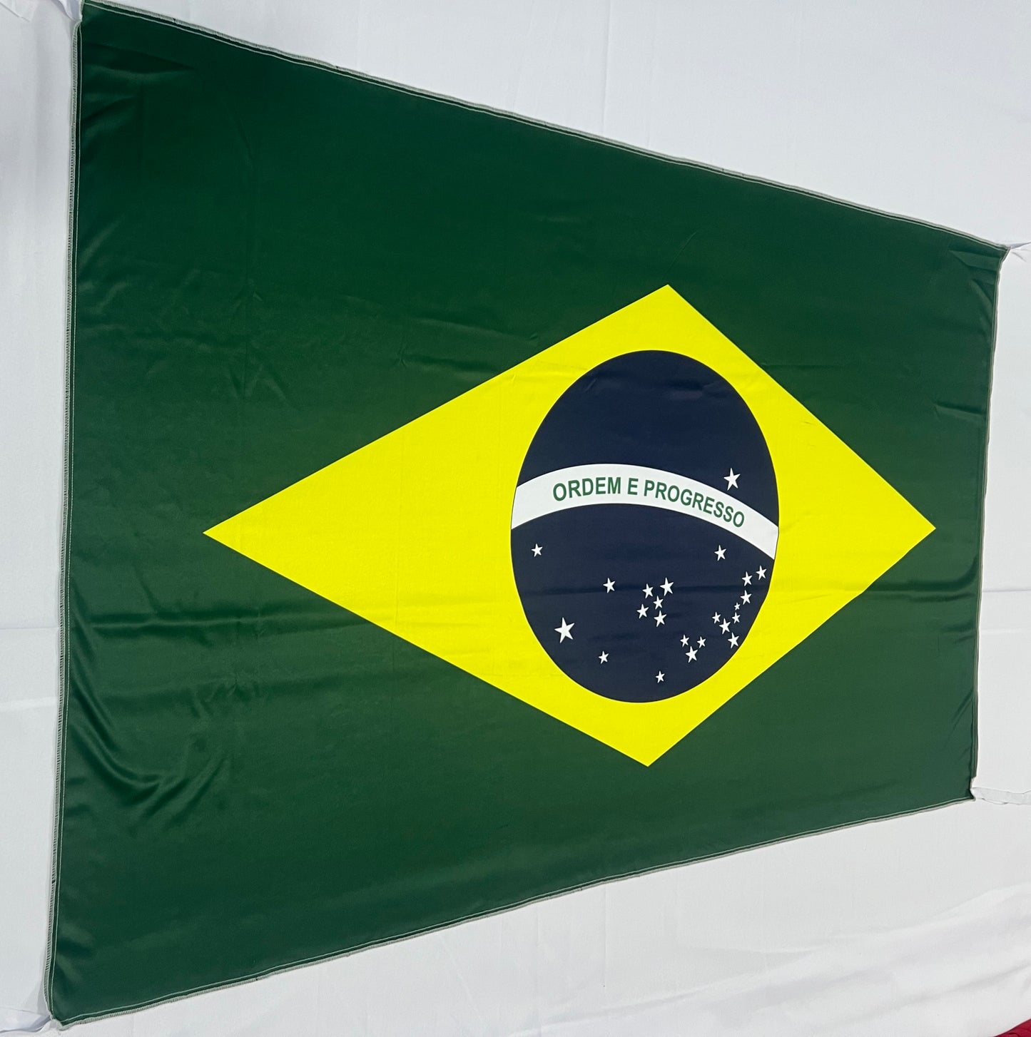 Banderas de Brasil – 1,50 x 1,00 m / 2,50 x 1,50 m – Tela Resistente – Envío Gratis a Todo el País 🇧🇷