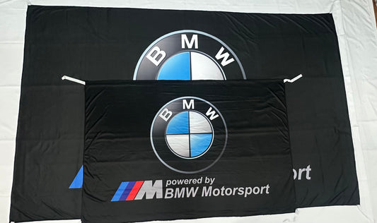 Bandera BMW Negra – 1,00 x 1,50 m / 1,50 x 2,50 m – ENVÍO GRATIS A TODO EL PAÍS
