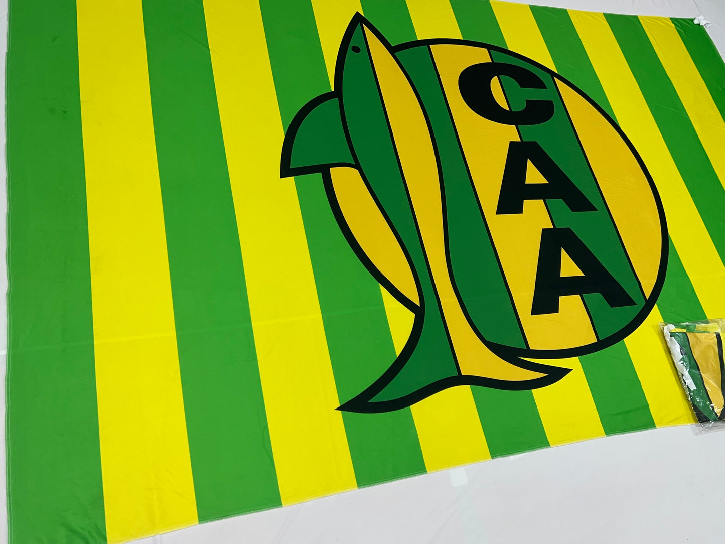 Banderas de Aldosivi – 1,50 x 1,00 m / 2,50 x 1,50 m – Tela Resistente – Envío Gratis a Todo el País 🇦🇷