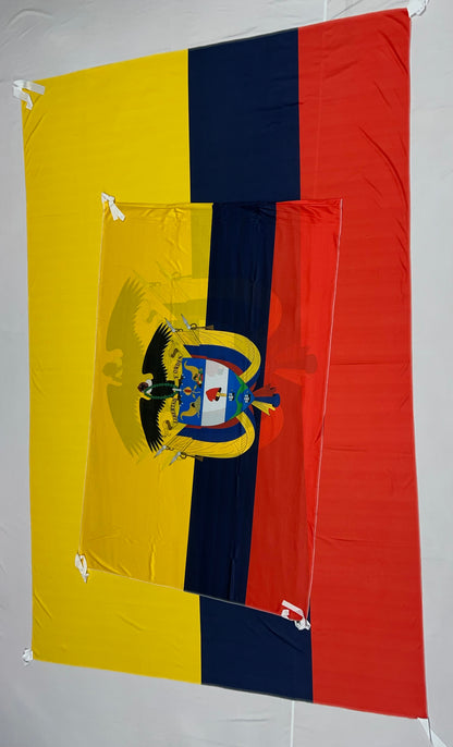 Banderas de Ecuador – 1,50 x 1,00 m / 2,50 x 1,50 m – Tela Resistente – Envío Gratis a Todo el País 🇪🇨