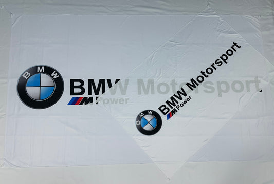 Bandera BMW Blanca – 1,00 x 1,50 m / 1,50 x 2,50 m – ENVÍO GRATIS A TODO EL PAÍS
