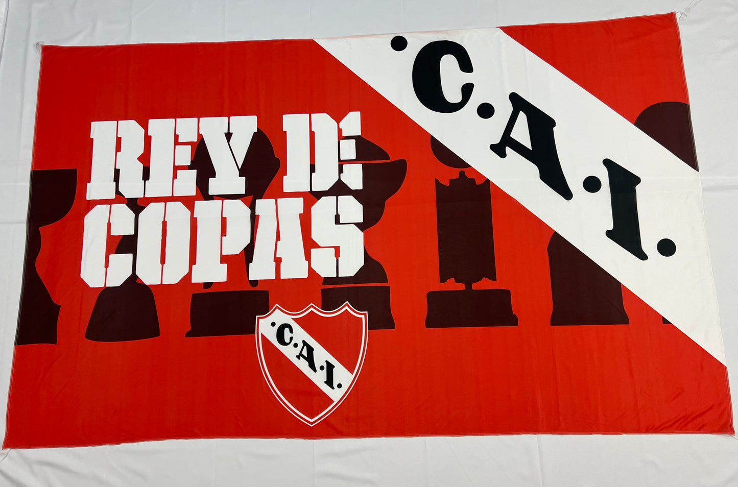 Banderas de independiente Rey de Copas – 1,50 x 1,00 m / 2,50 x 1,50 m – Tela Resistente – Envío Gratis a Todo el País 🇦🇷