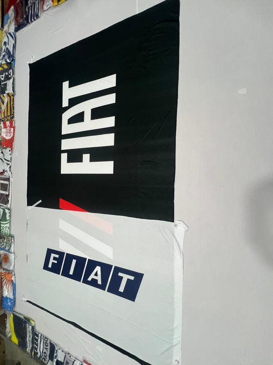 BANDERA FIAT – NEGRA O BLANCA – DOS COLORES DISPONIBLES – ENVÍO GRATIS