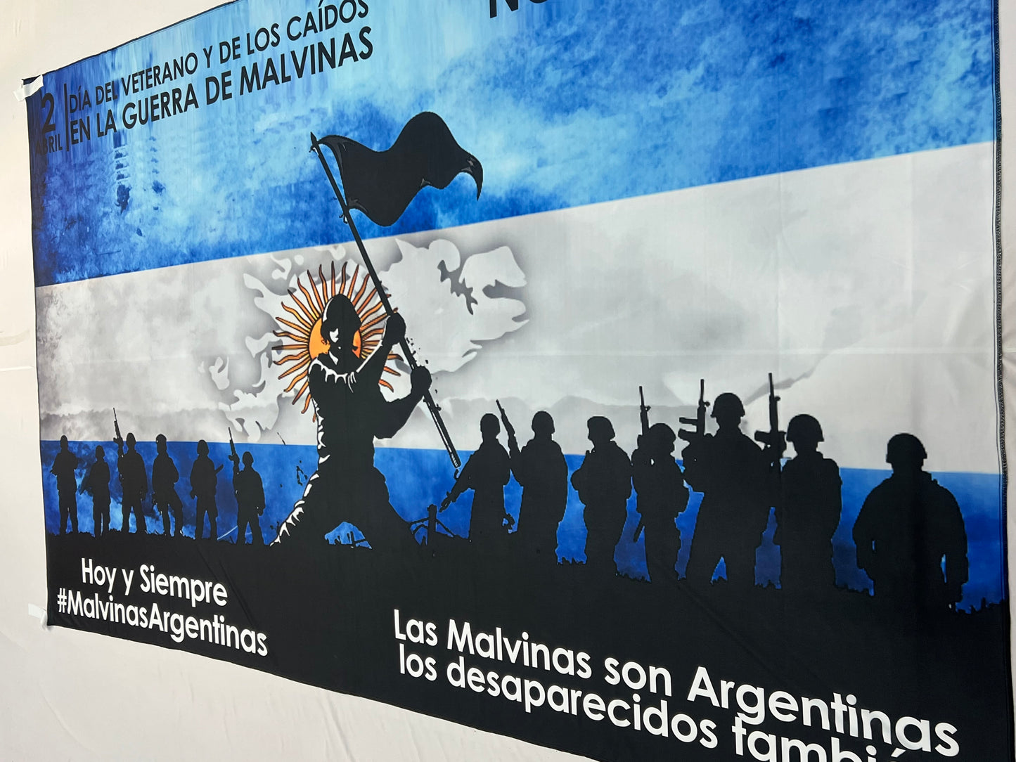 Bandera Malvinas (Modelo 2) – 1,50 x 1,00 m / 2,50 x 1,50 m – Tela Resistente – Envío Gratis a Todo el País