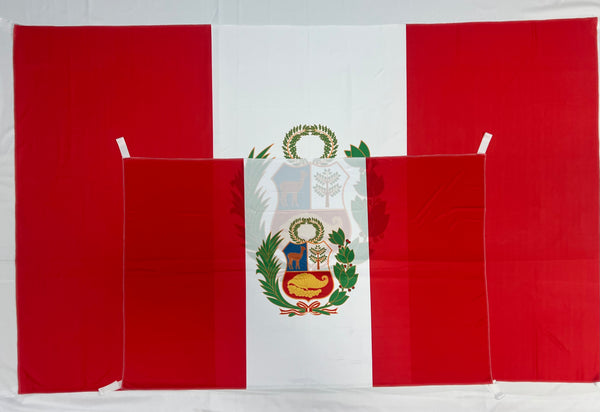 Banderas de Perú – 1,50 x 1,00 m / 2,50 x 1,50 m – Tela Resistente – Envío Gratis a Todo el País 🇦🇷