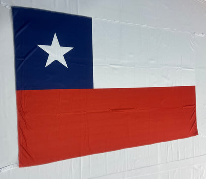 Banderas de Chile – 1,50 x 1,00 m / 2,50 x 1,50 m – Tela Resistente – Envío Gratis a Todo el País 🇨🇱