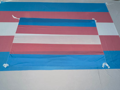 Bandera del Orgullo Trans – 1,50 x 1,00 m / 2,50 x 1,50 m – Tela Resistente – Envío Gratis a Todo el País