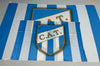 Bandera Atlético Tucumán – 1,50 x 1,00 m / 2,50 x 1,50 m – Tela Resistente – Envío Gratis a Todo el País