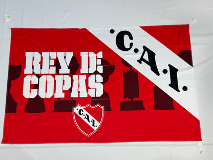 Banderas de independiente Rey de Copas – 1,50 x 1,00 m / 2,50 x 1,50 m – Tela Resistente – Envío Gratis a Todo el País 🇦🇷