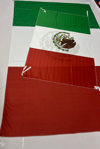 Banderas de México – 1,50 x 1,00 m / 2,50 x 1,50 m – Tela Resistente – Envío Gratis a Todo el País 🇲🇽