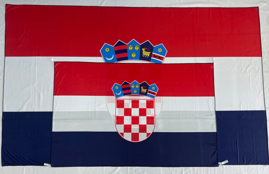 Bandera de Croacia – 1,50 x 1,00 m / 2,50 x 1,50 m – Tela Resistente – Envío Gratis a Todo el País