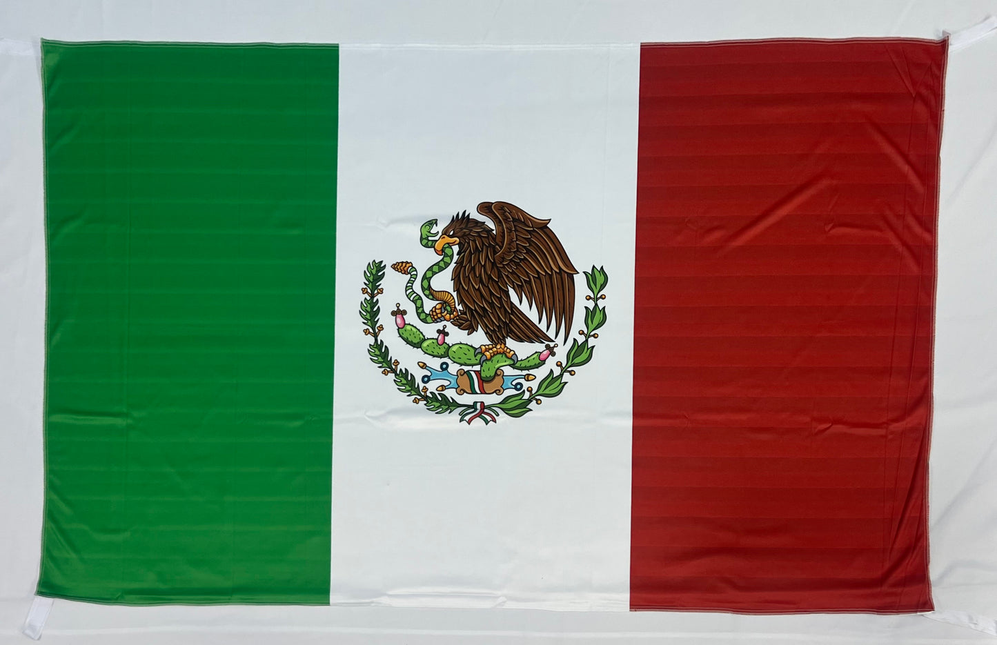 Banderas de México – 1,50 x 1,00 m / 2,50 x 1,50 m – Tela Resistente – Envío Gratis a Todo el País 🇲🇽