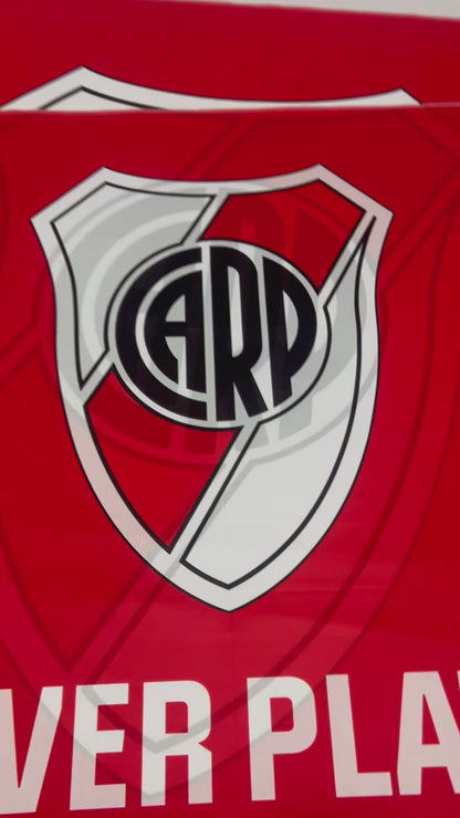 Bandera River (Roja) – 1,50 x 1,00 m / 2,50 x 1,50 m – Tela Resistente – Envío Gratis a Todo el País